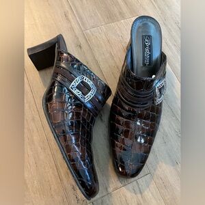 Brighton women Italian textured brown/black leather,  pointed toe slide heels 8